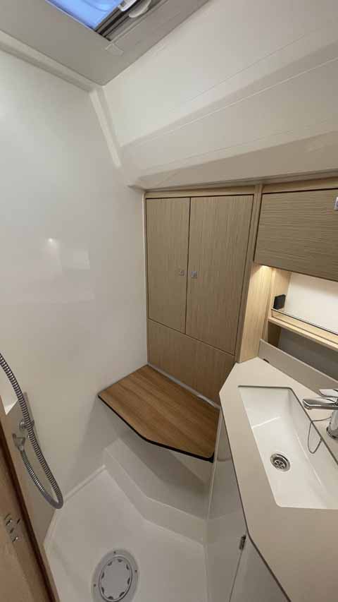 Bavaria C46 - 4 cab. — photo 27