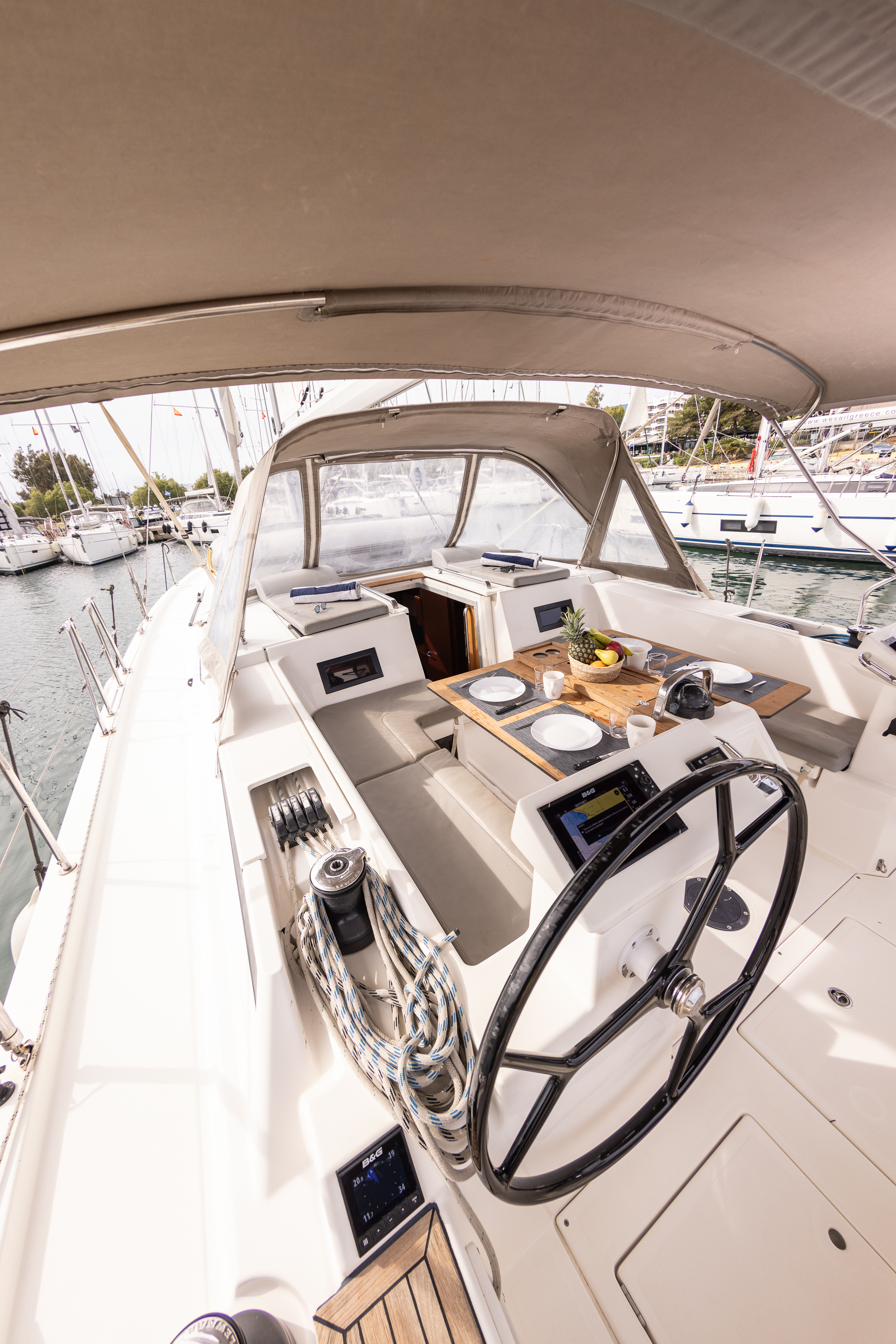Bavaria C45 - 5 cab. — photo 8