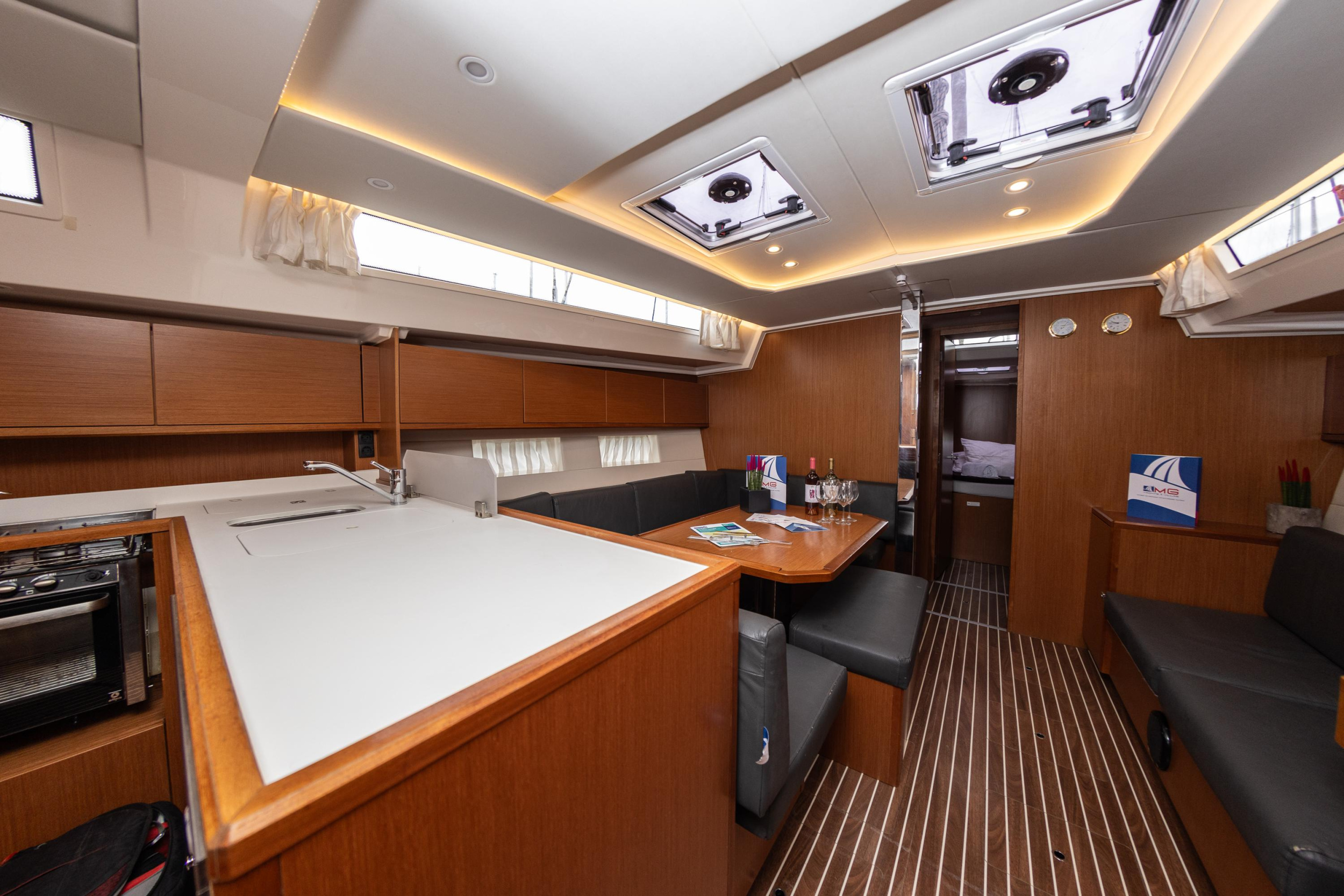Bavaria C45 - 5 cab. — photo 13
