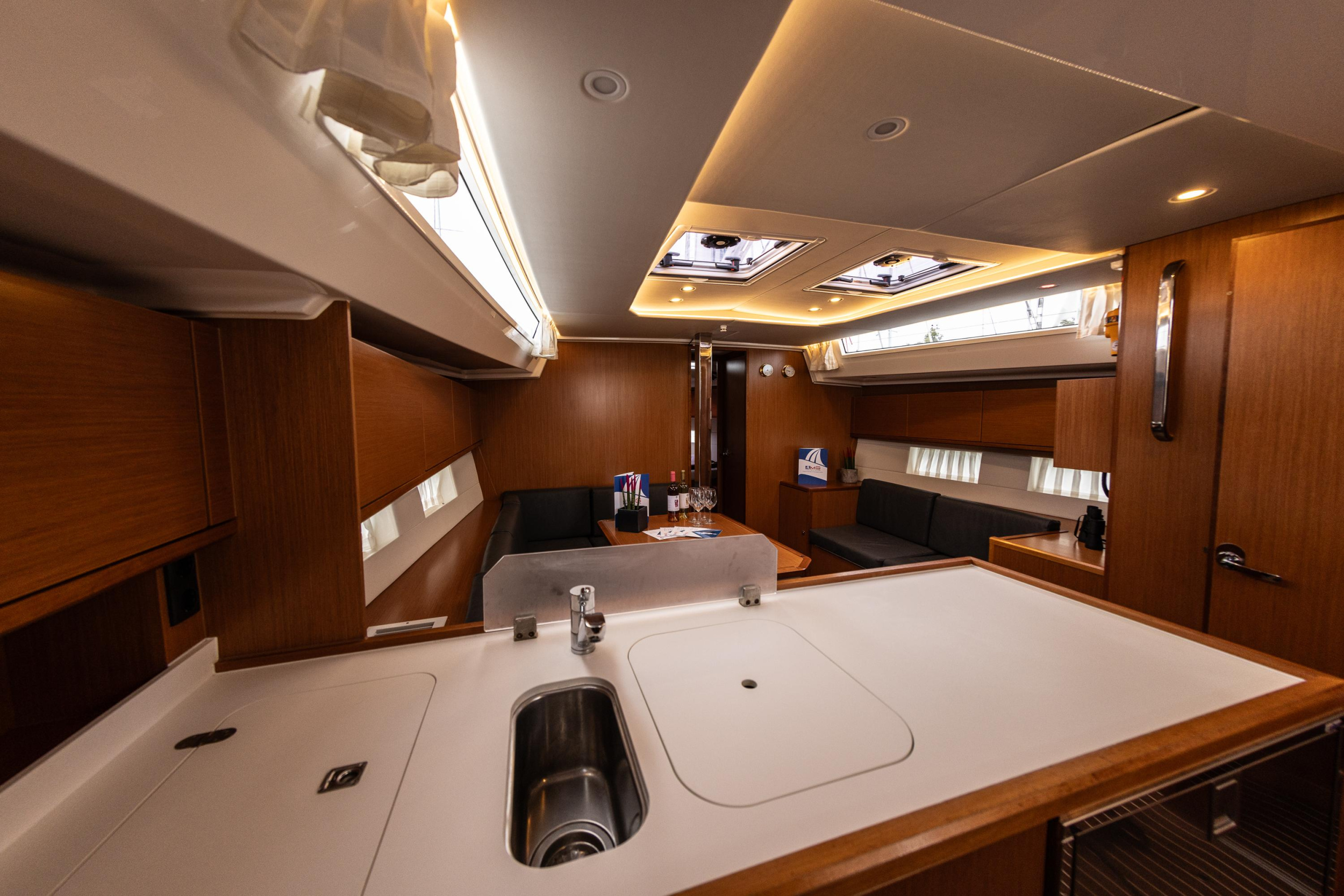 Bavaria C45 - 5 cab. — photo 14