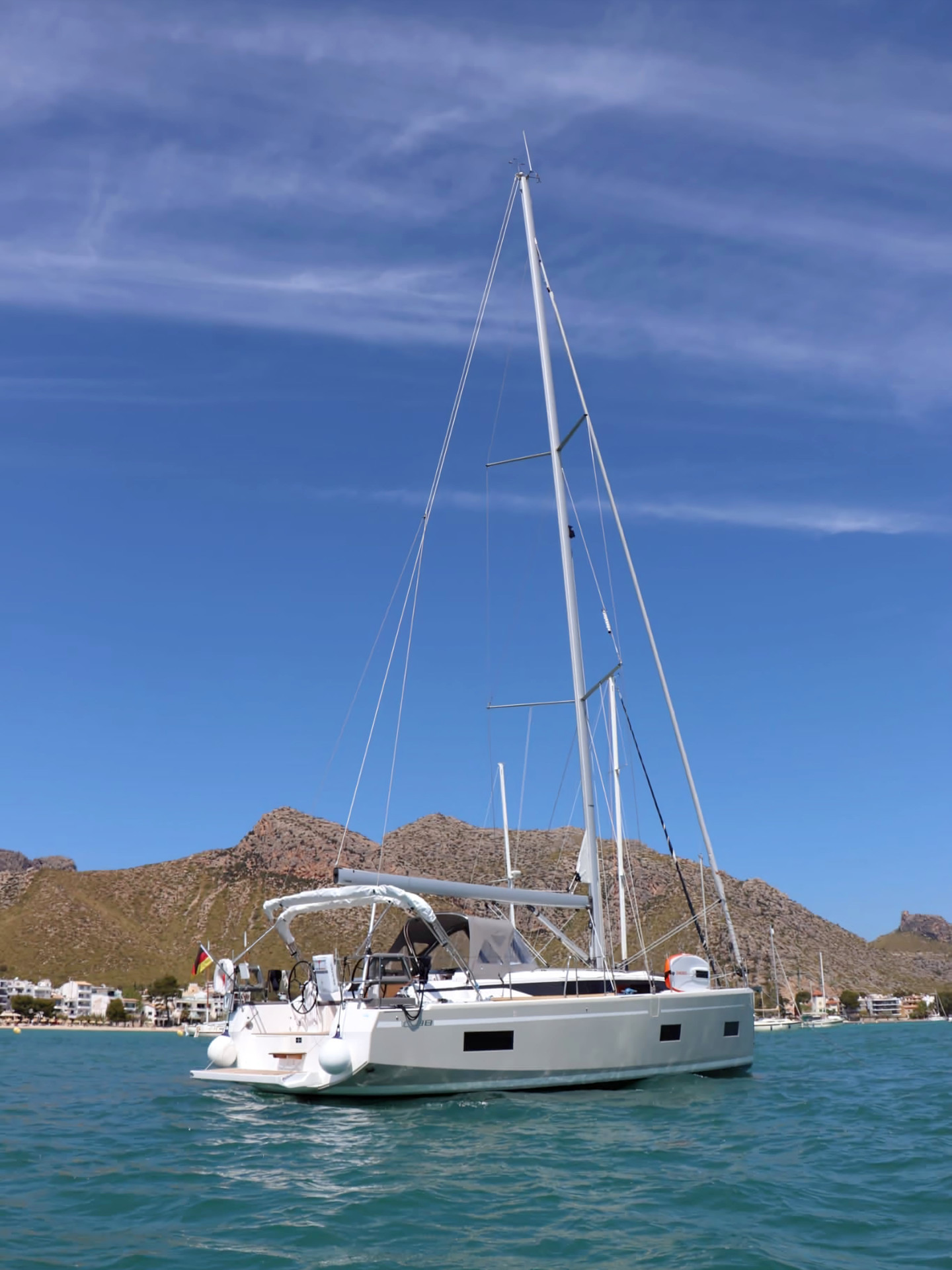 Bavaria C38 — photo 7