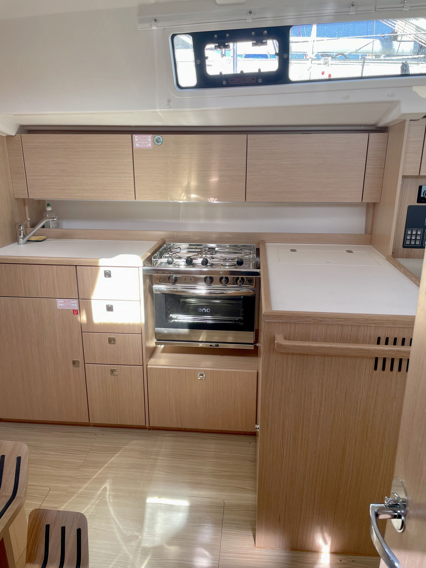 Bavaria C38 — photo 9