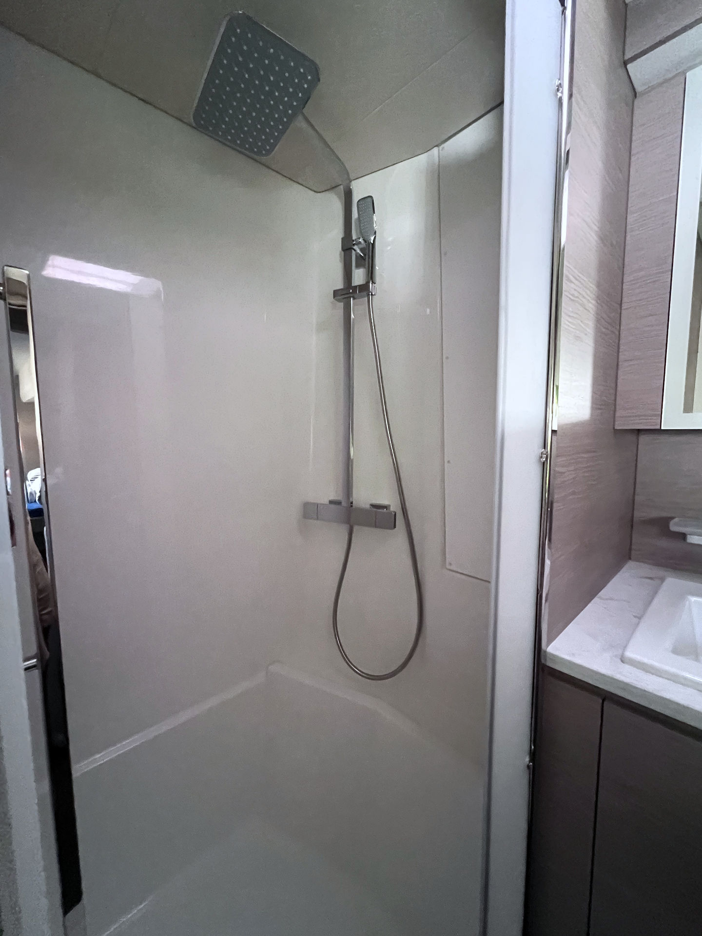 Fountaine Pajot MY6 — photo 24