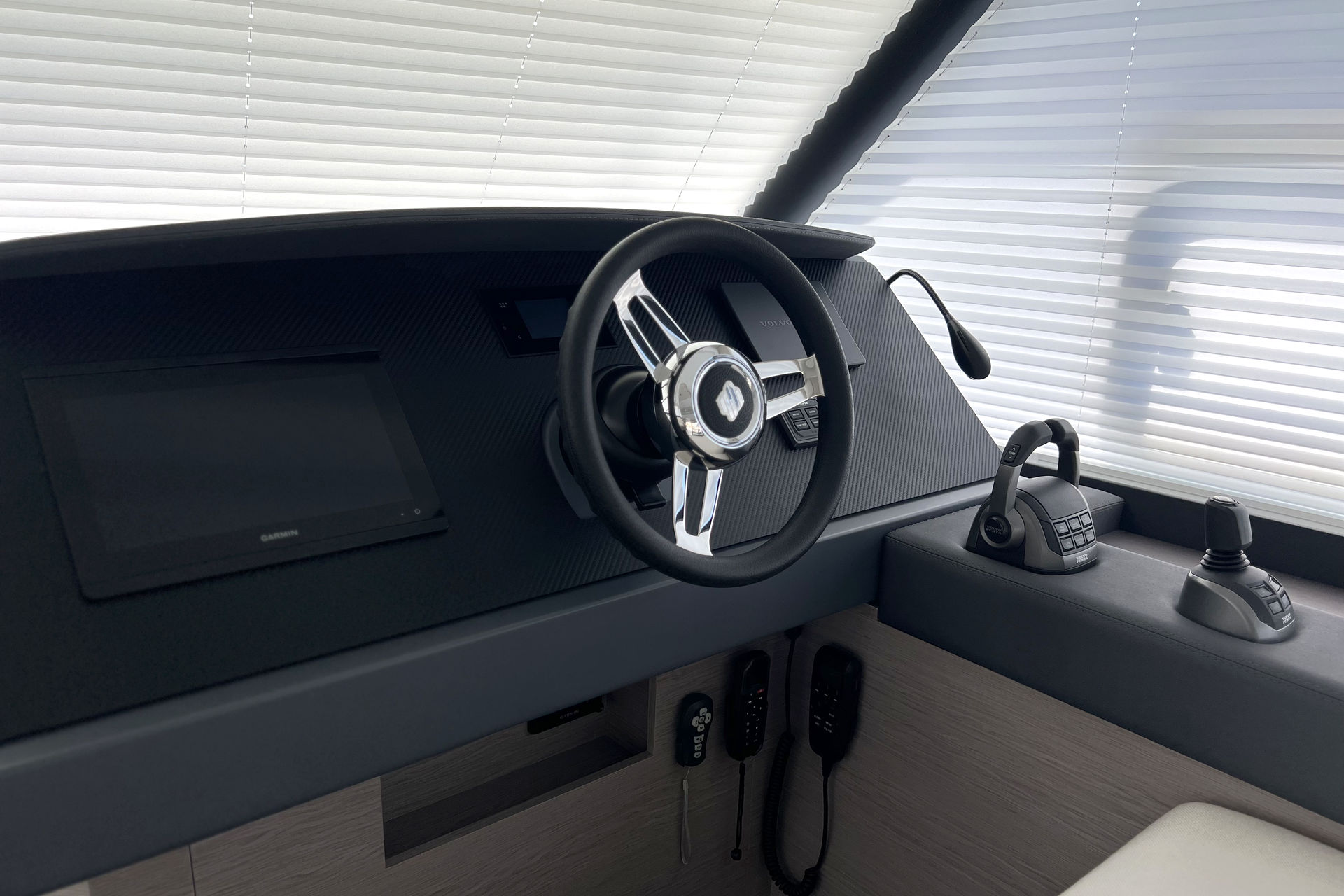 Fountaine Pajot MY6 — photo 29