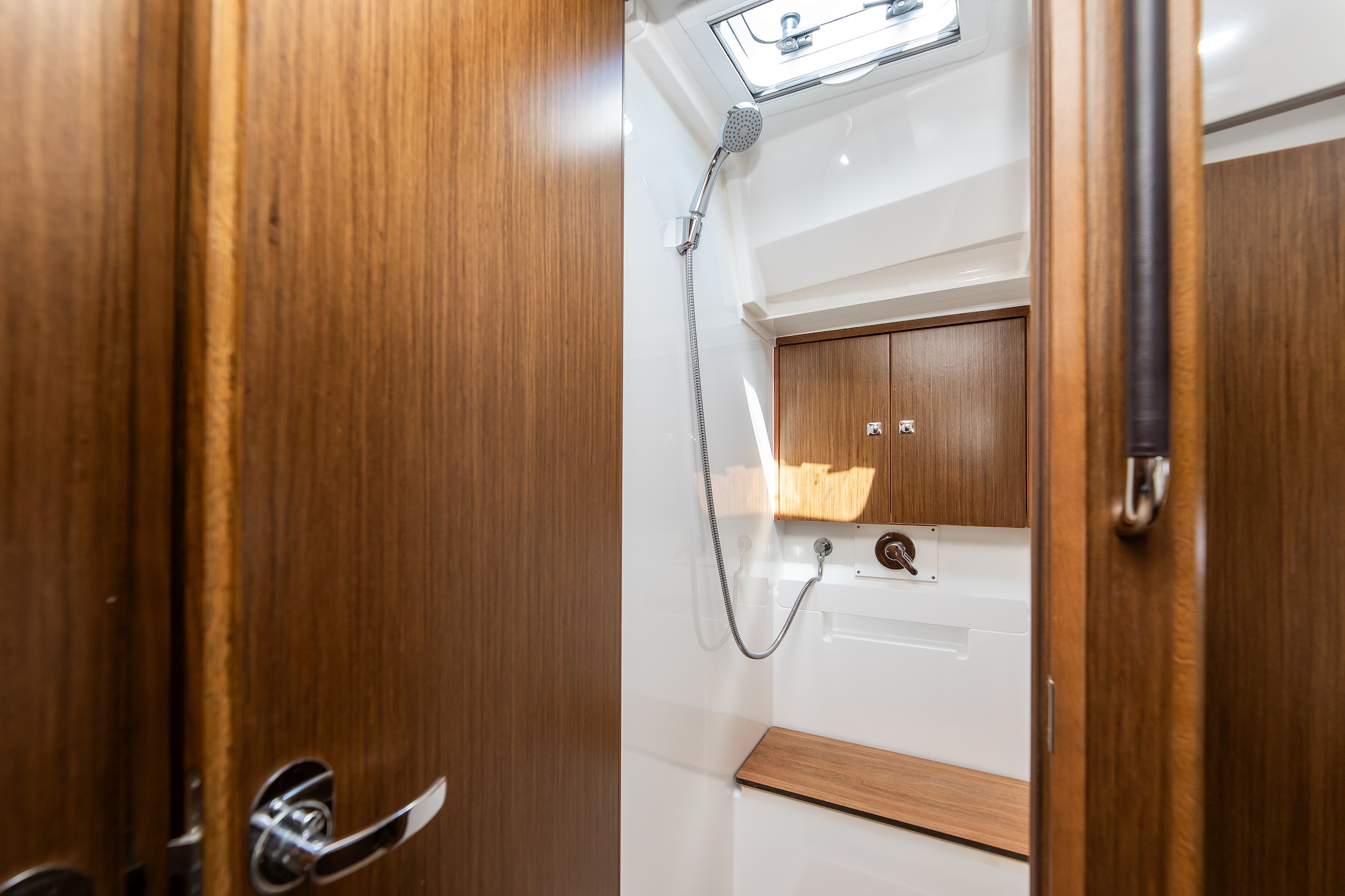 Bavaria C45 Style - 3 cab. — photo 26