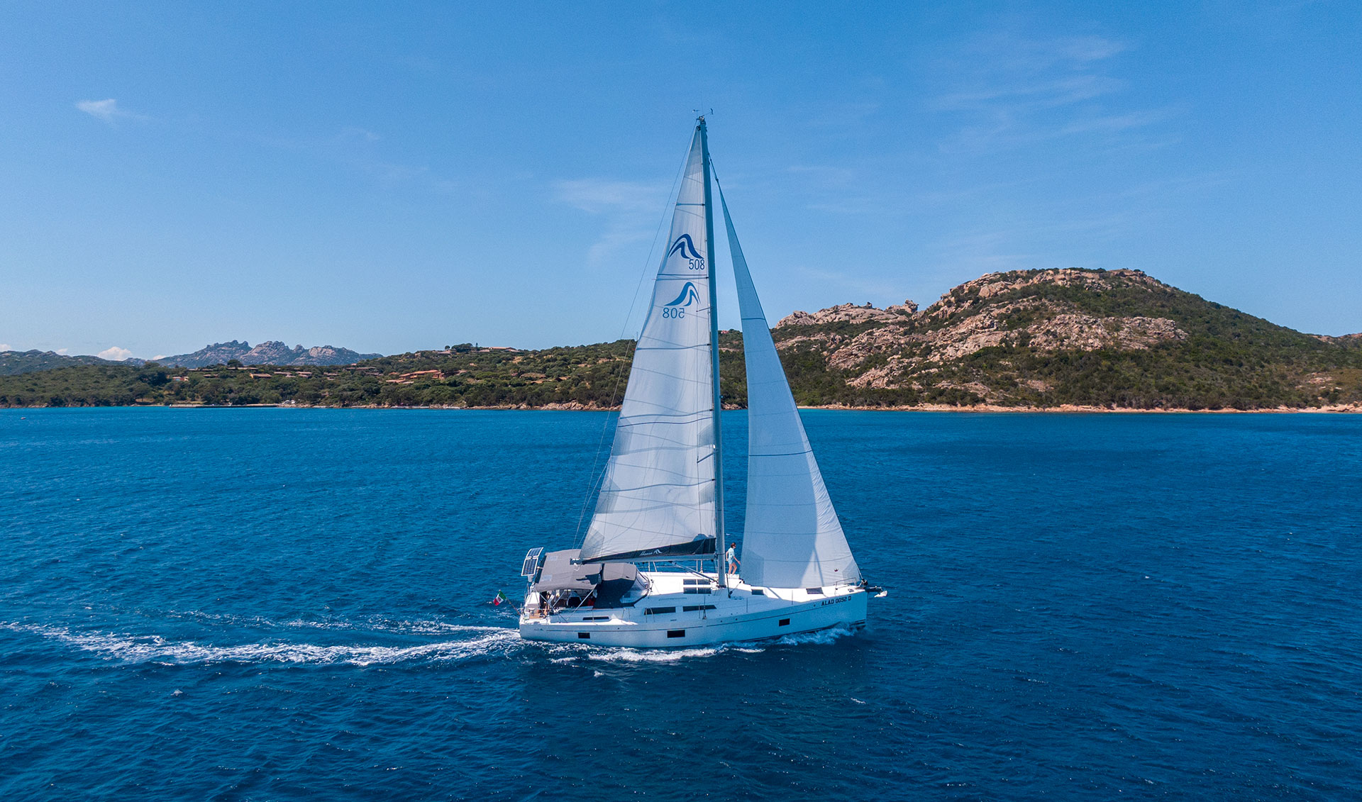 Hanse 508 - 5 + 1 cab. — photo 4