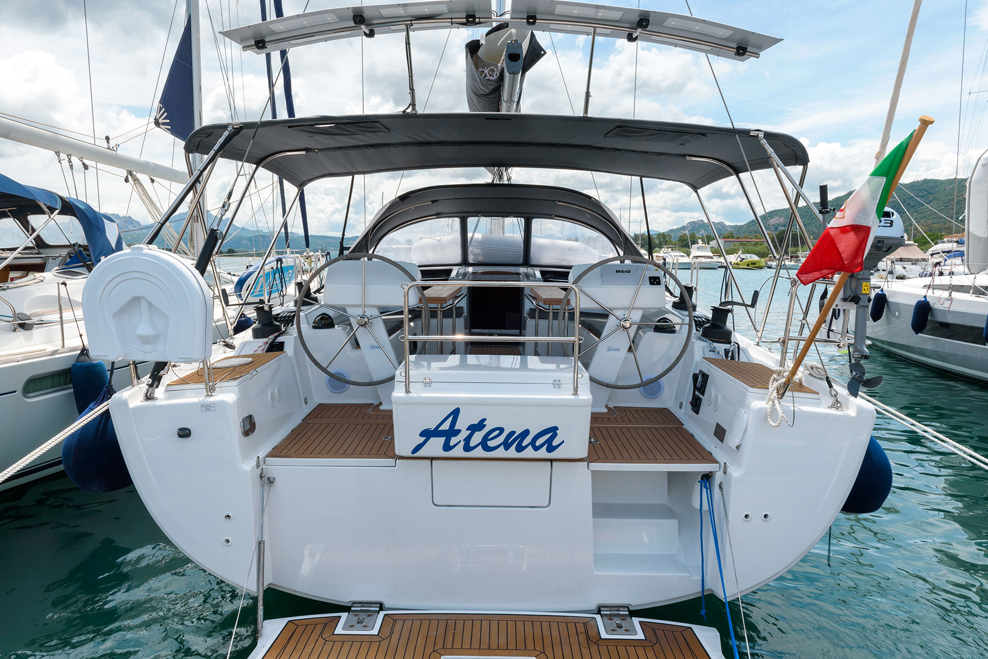 Hanse 508 - 5 + 1 cab. — photo 7