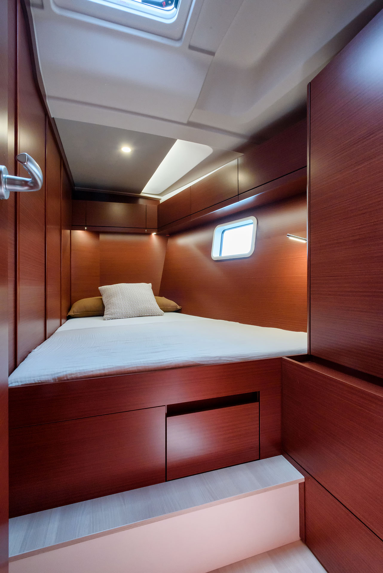 Hanse 508 - 5 + 1 cab. — photo 12