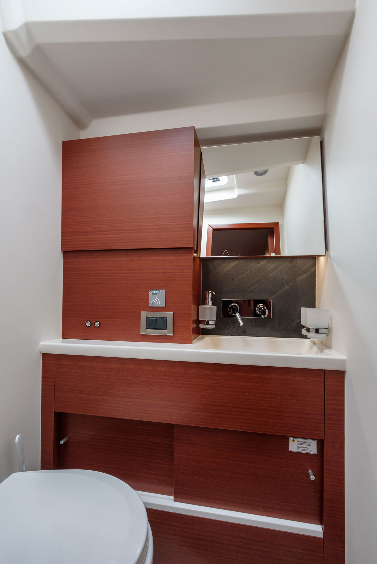 Hanse 508 - 5 + 1 cab. — photo 14