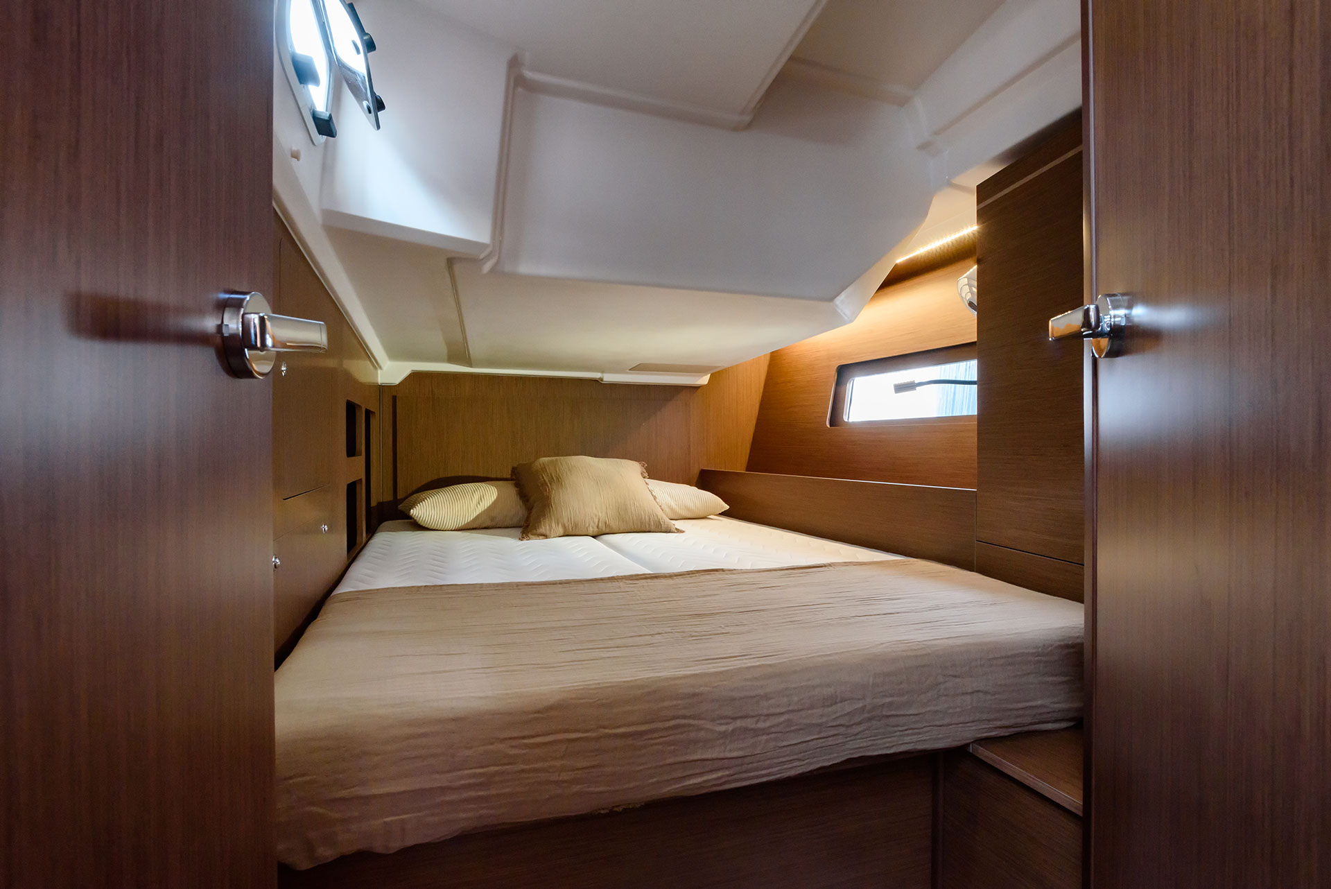 Oceanis 46.1 — photo 16
