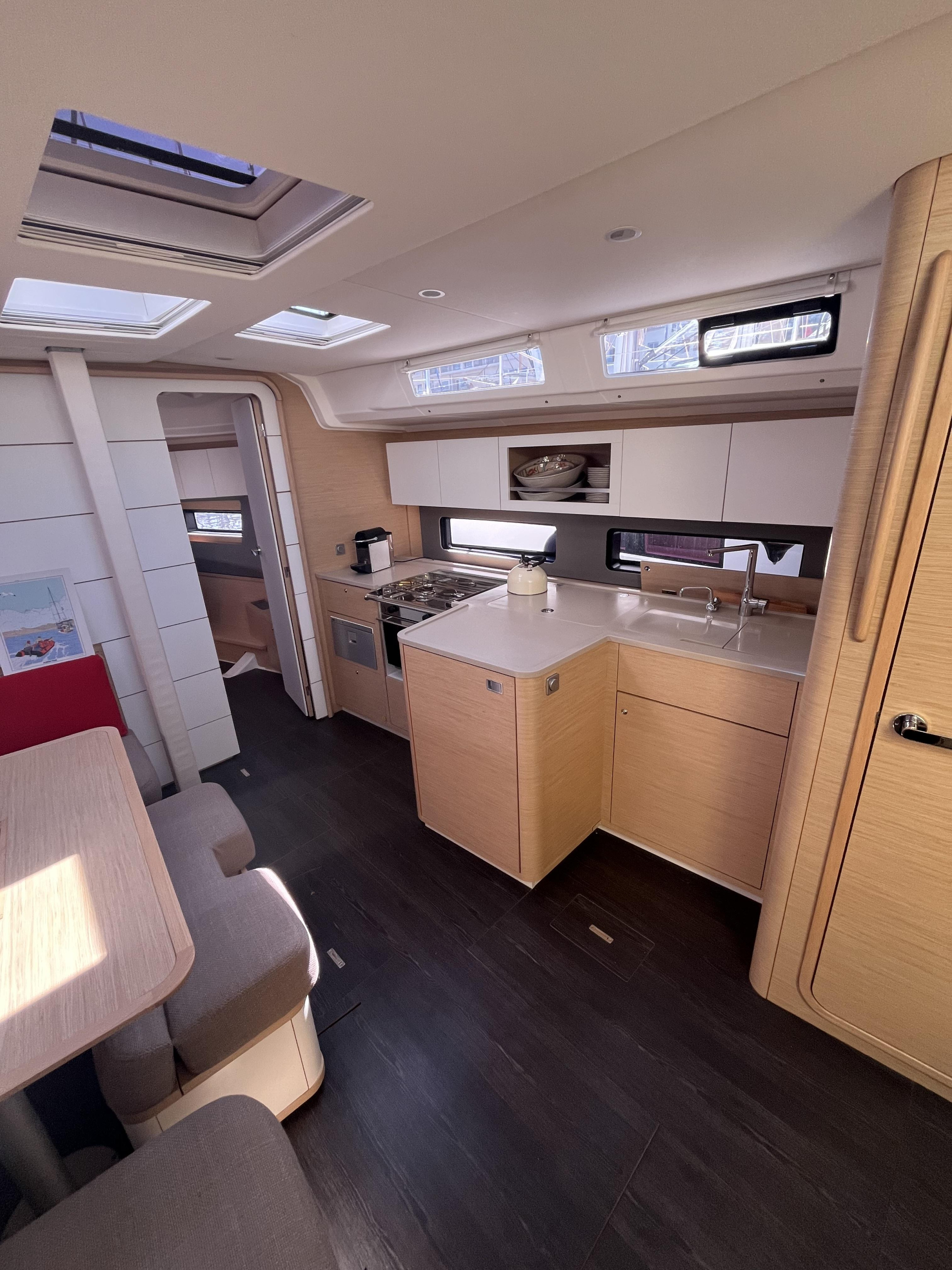Dufour 41 - 3 cab. — photo 4