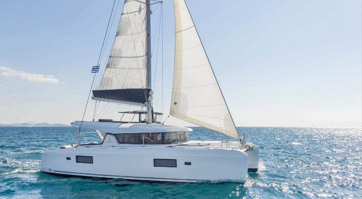 Lagoon 42 - 4 + 2 cab. — photo 1