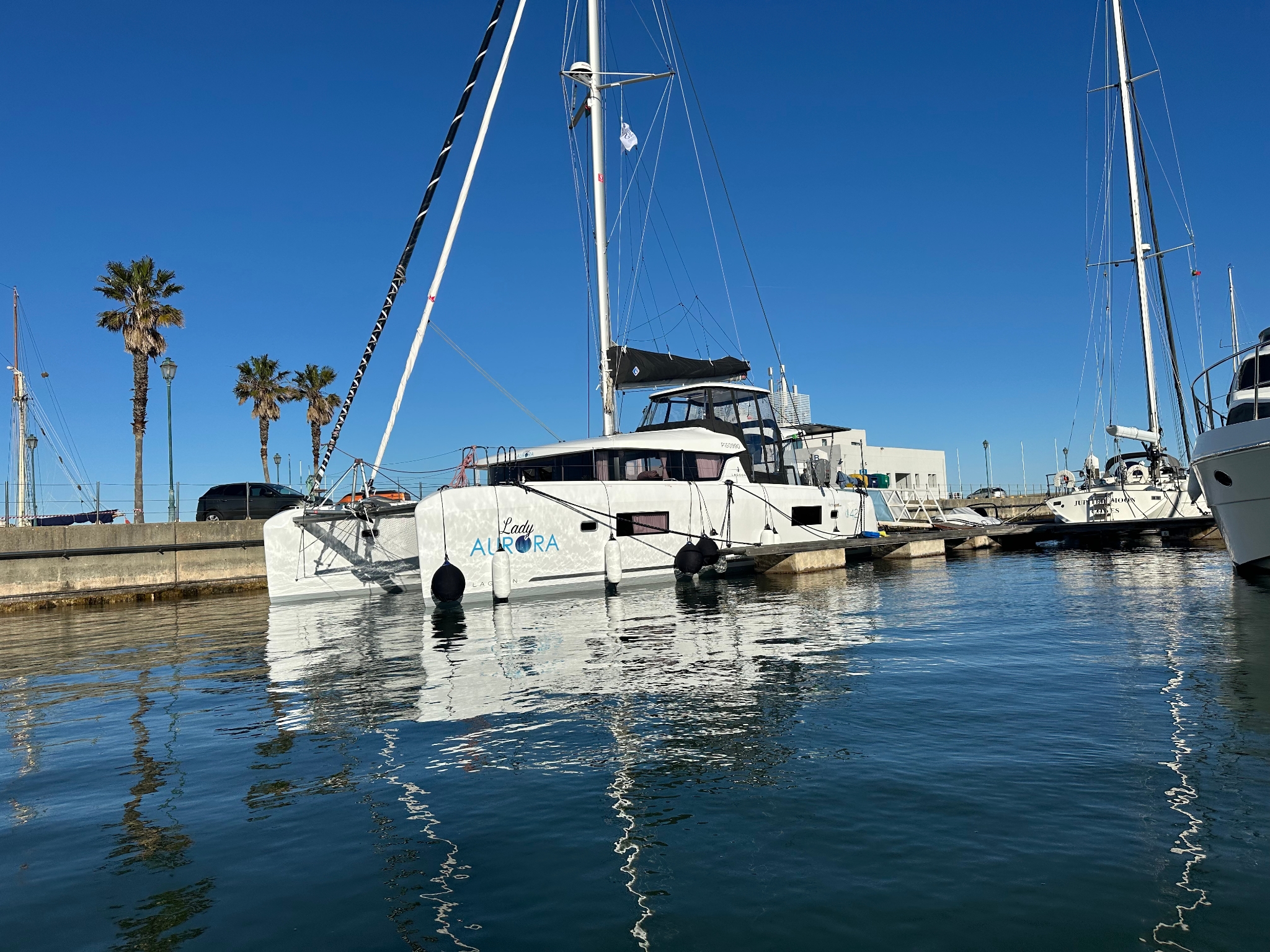 Lagoon 42 - 4 + 2 cab. — photo 1