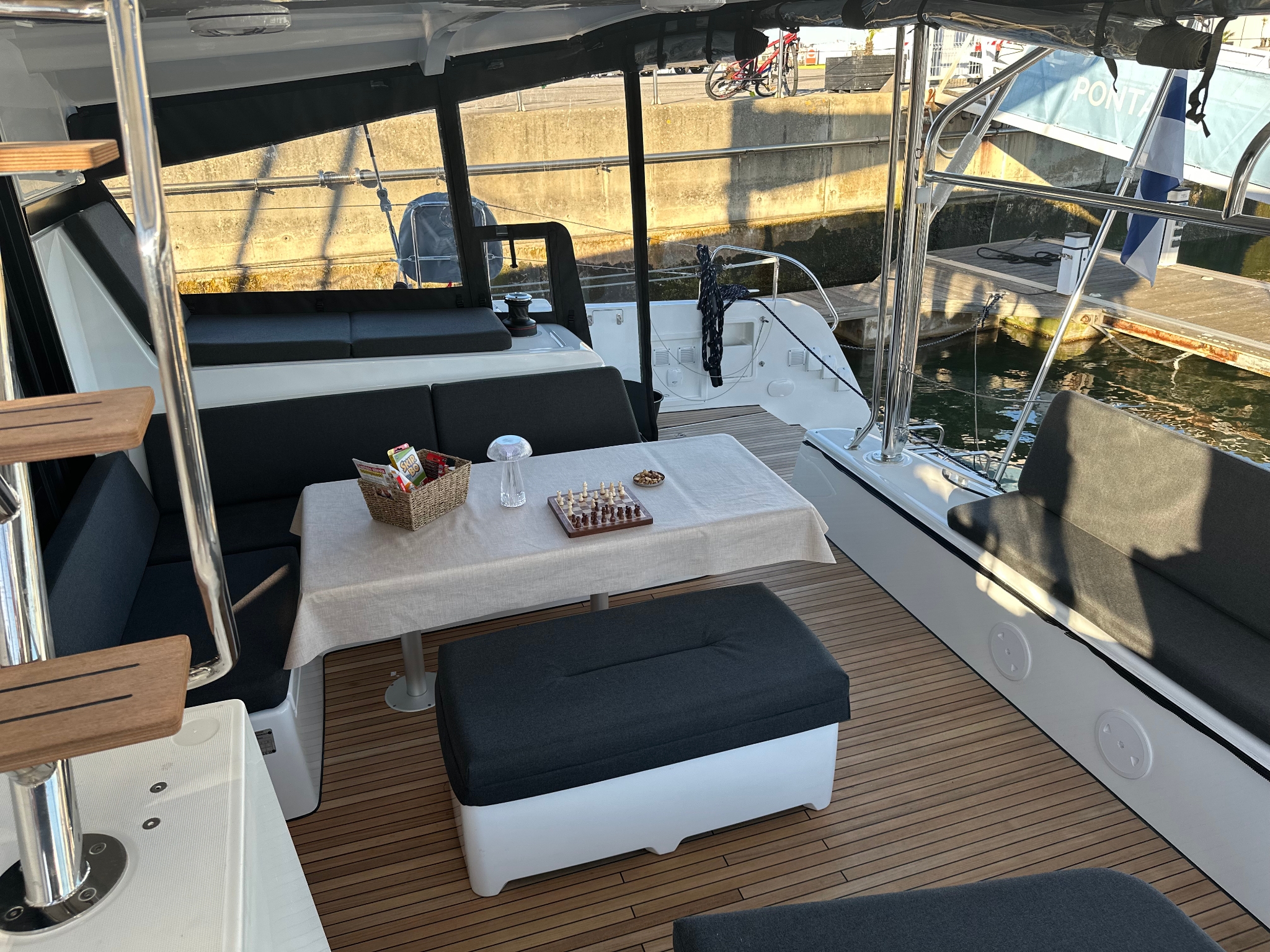 Lagoon 42 - 4 + 2 cab. — photo 11