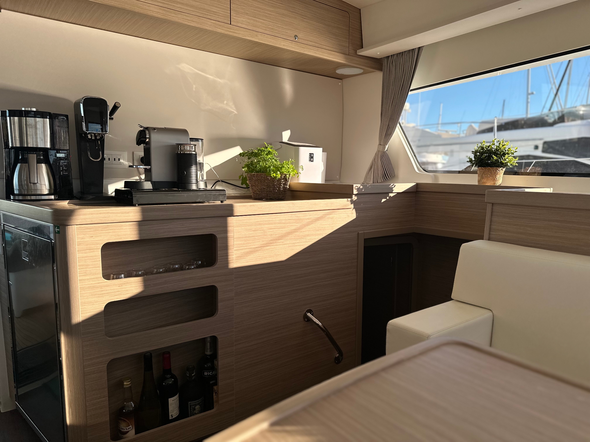Lagoon 42 - 4 + 2 cab. — photo 18