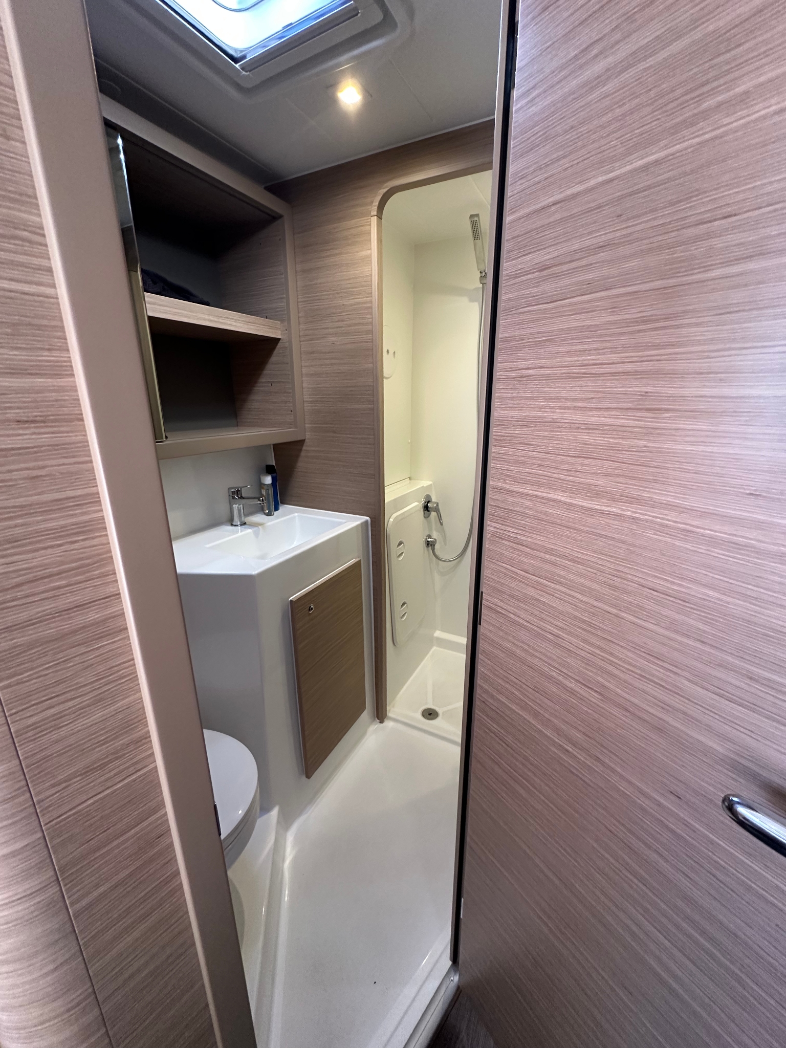 Lagoon 42 - 4 + 2 cab. — photo 26