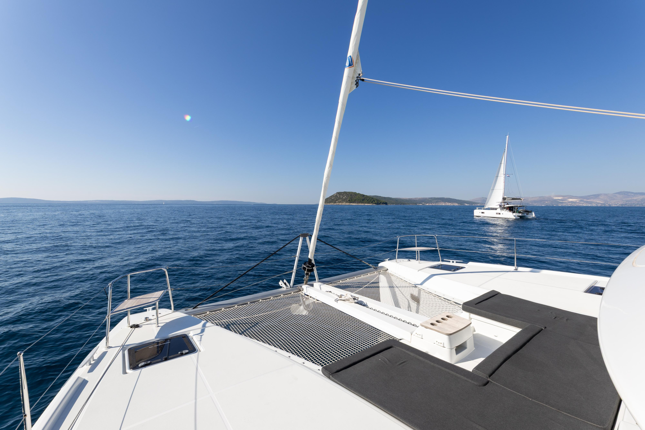 Lagoon 46 - 4 + 2 cab. — photo 10