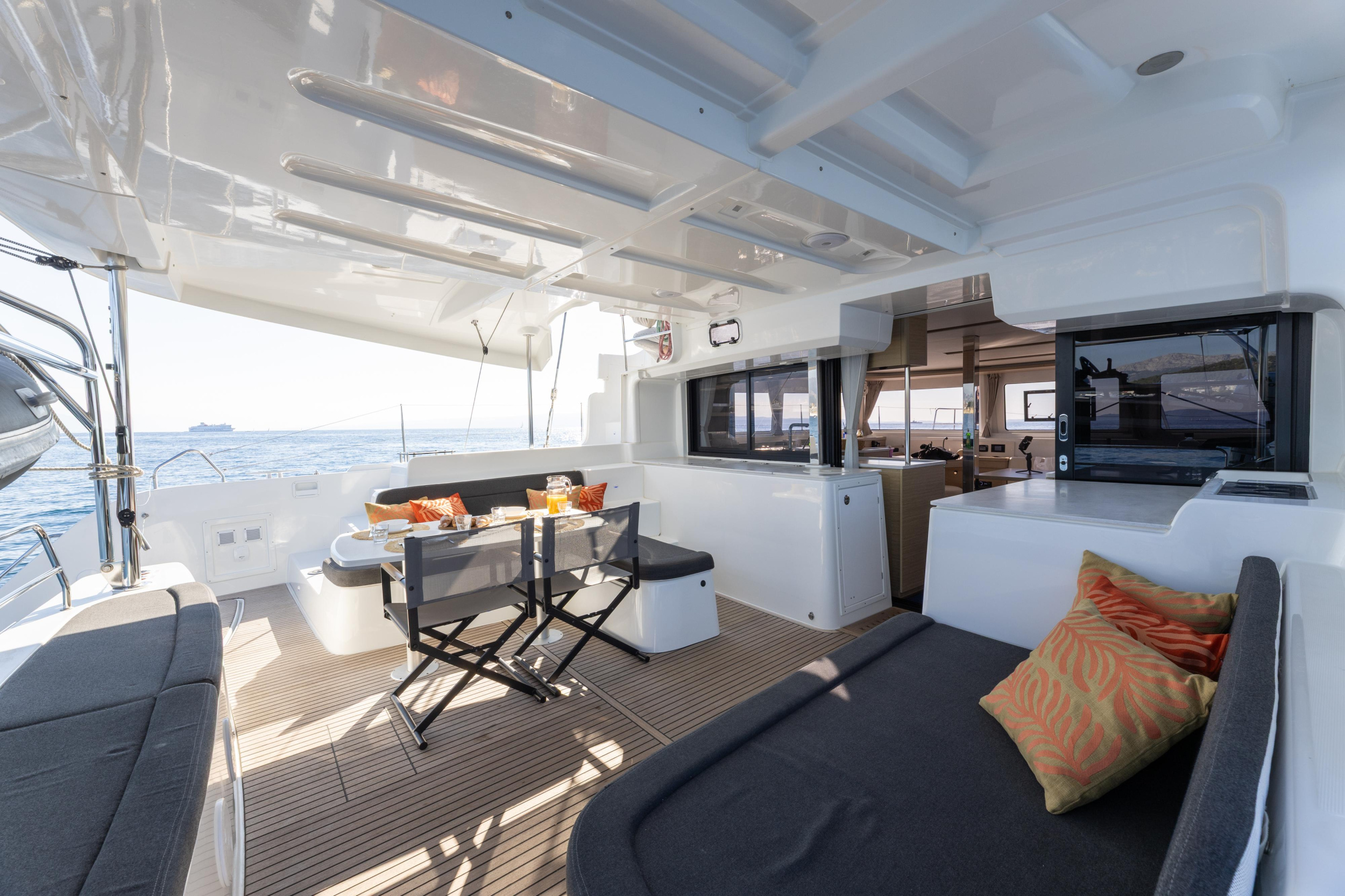 Lagoon 46 - 4 + 2 cab. — photo 11