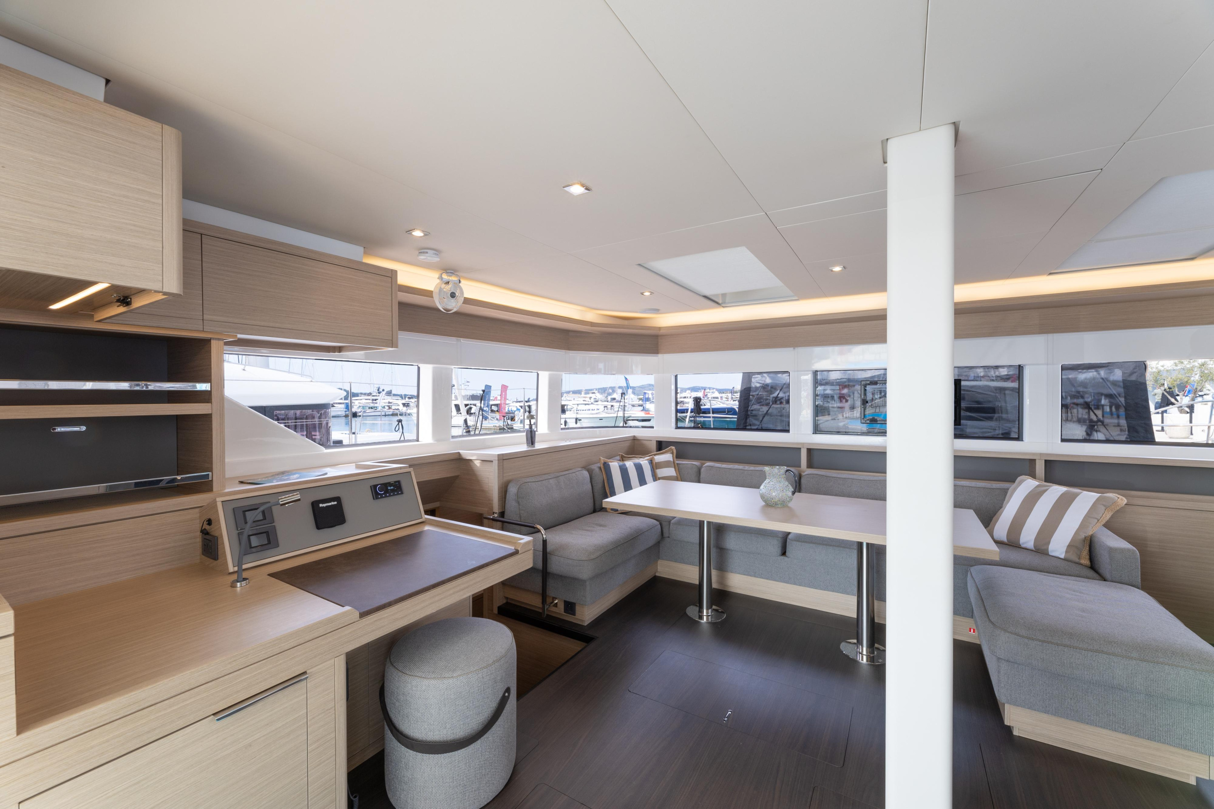 Lagoon 55 - 5 + 2 cab. — photo 12