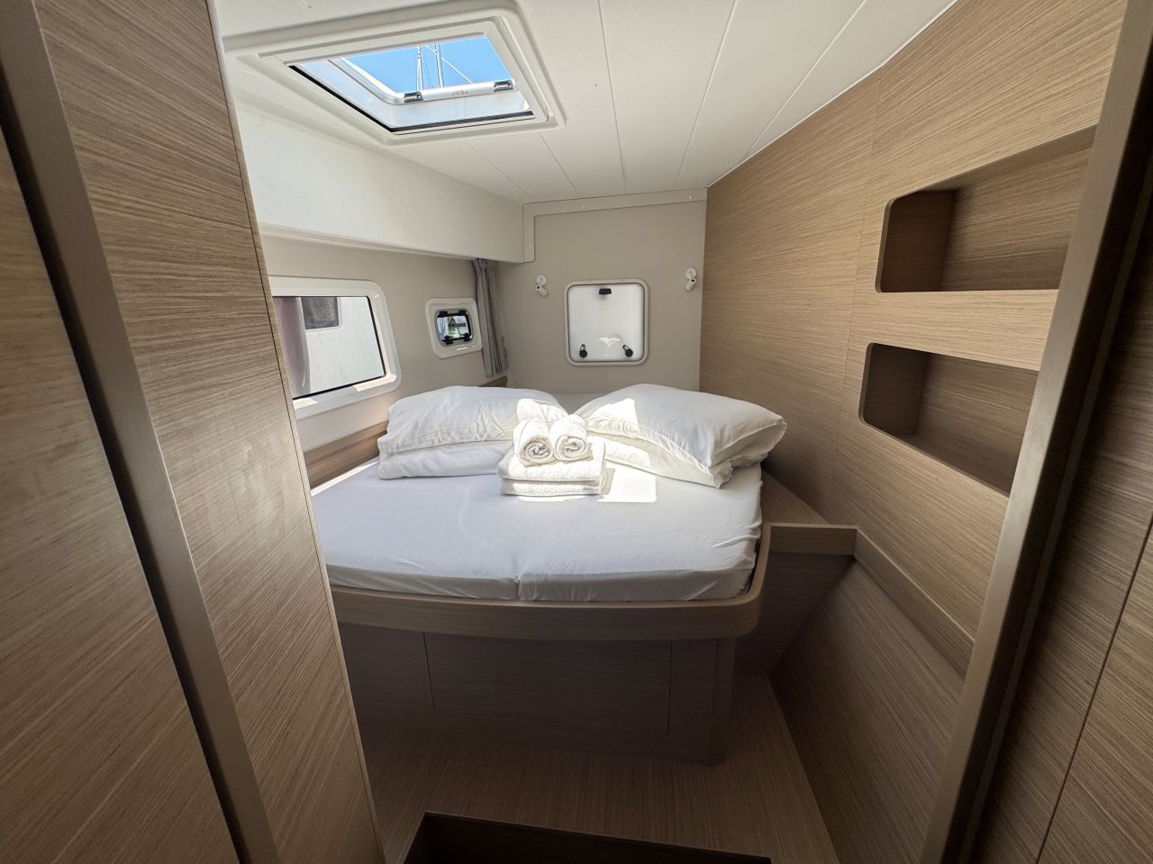 Lagoon 42 - 4 cab. — photo 12