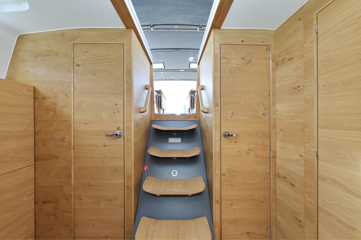 Elan Impression 45 - 4 cab. — photo 9