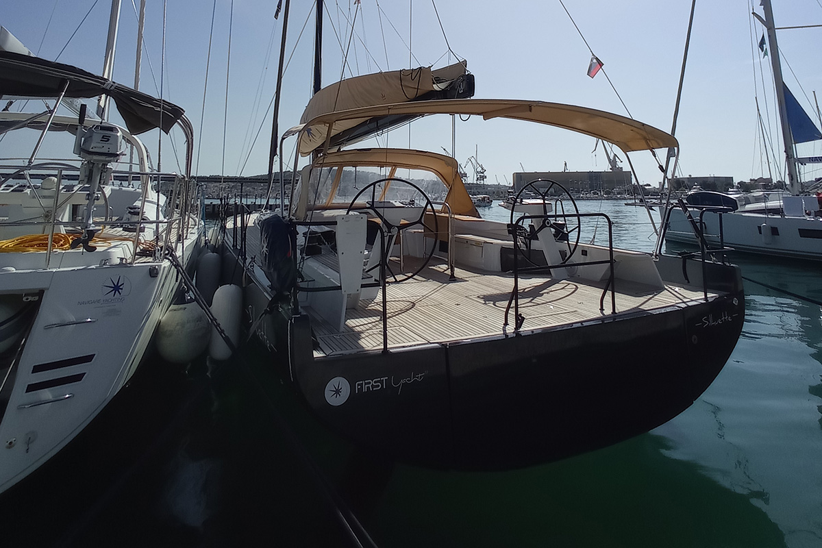 First 53 - 3 + 1 cab. — photo 4
