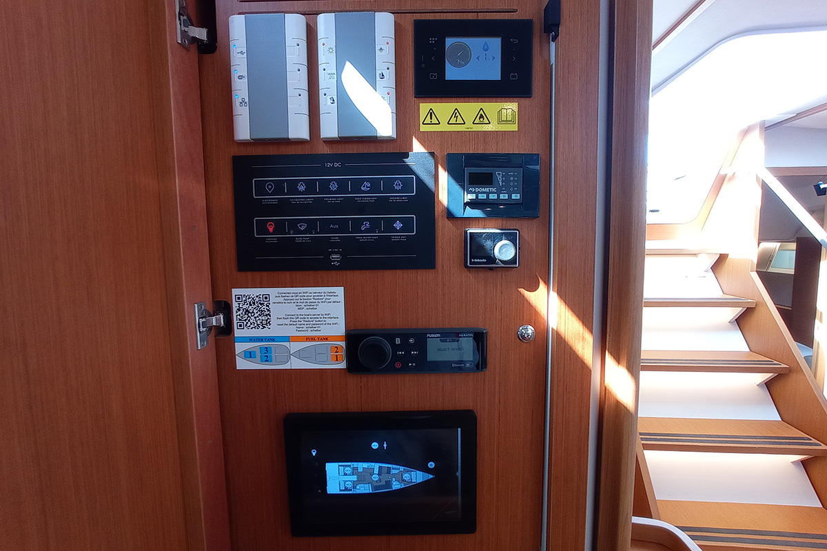 First 53 - 3 + 1 cab. — photo 20