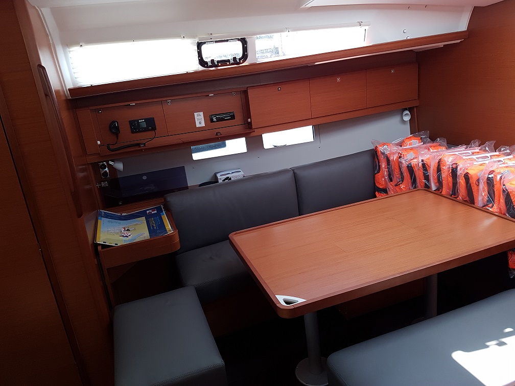 Dufour 460 GL — photo 19