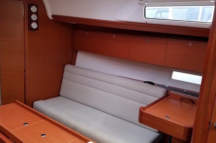 Dufour 350 GL — photo 9