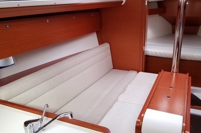 Dufour 350 GL — photo 10