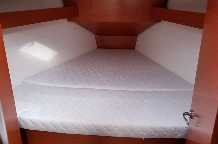 Dufour 350 GL — photo 12