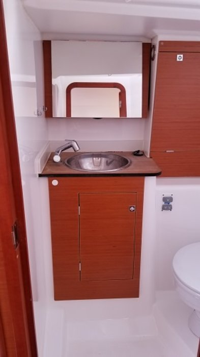 Dufour 350 GL — photo 15