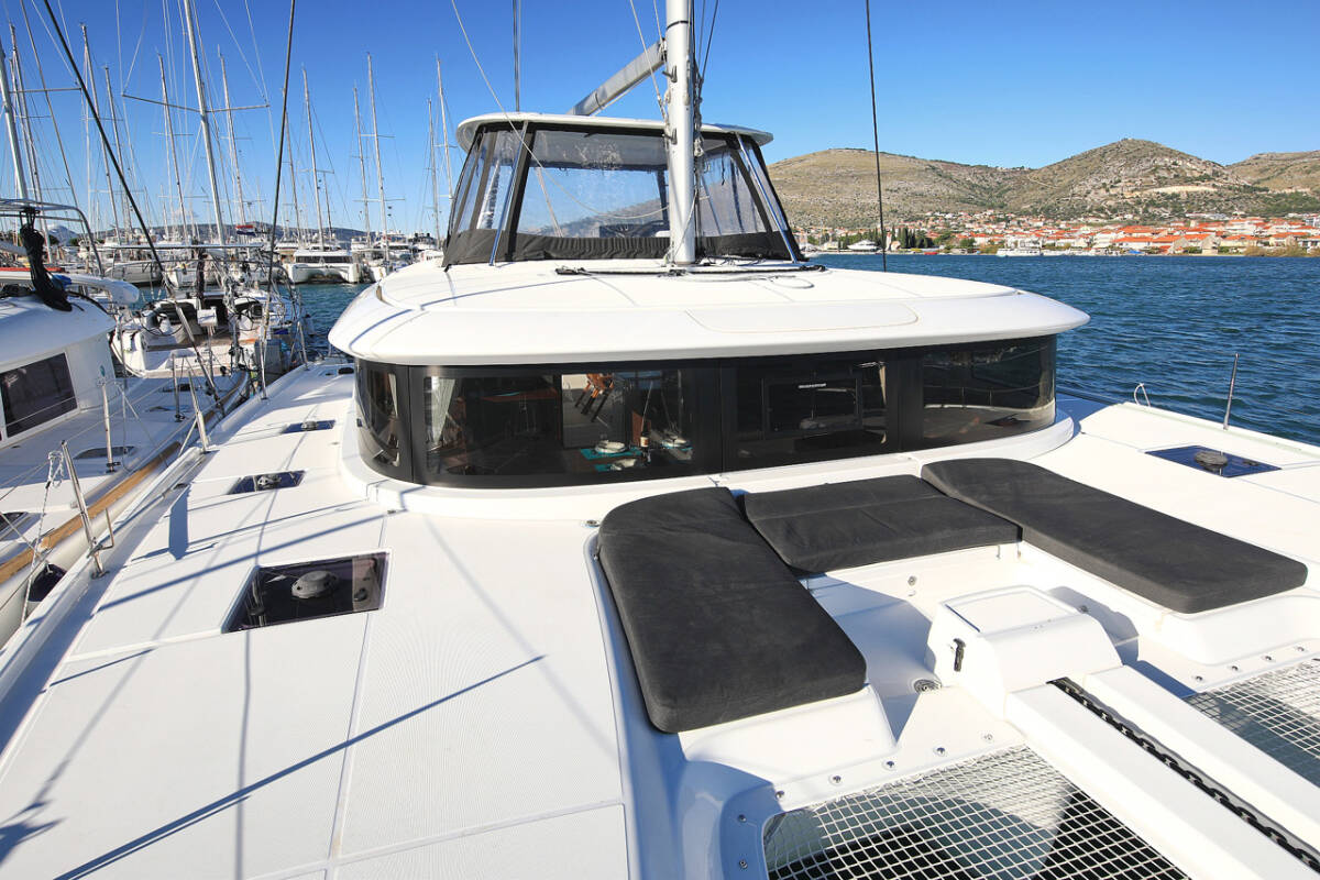 Lagoon 46 - 4 + 2 cab. — photo 1