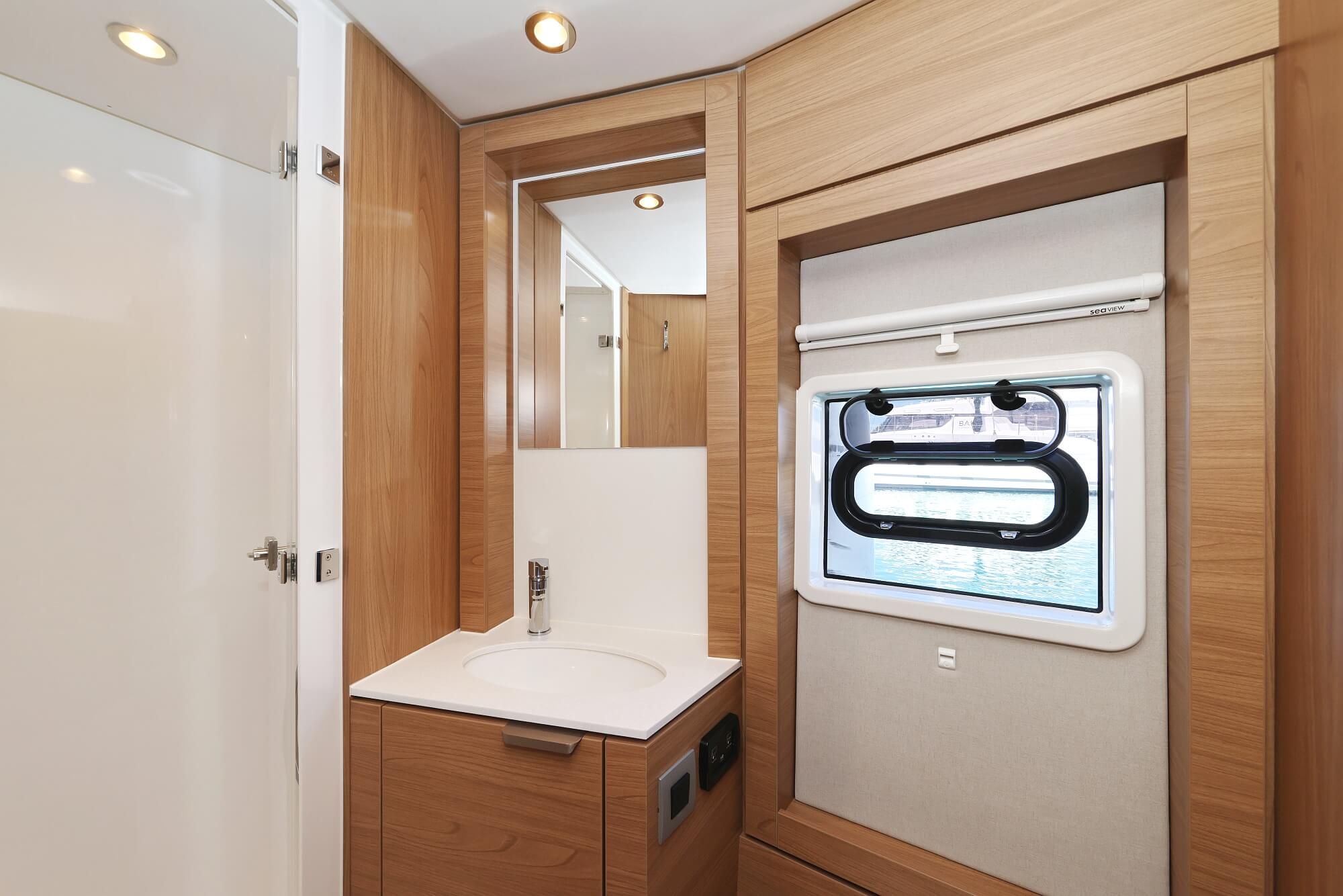 Bali 4.4 - 4 + 1 cab. — photo 23