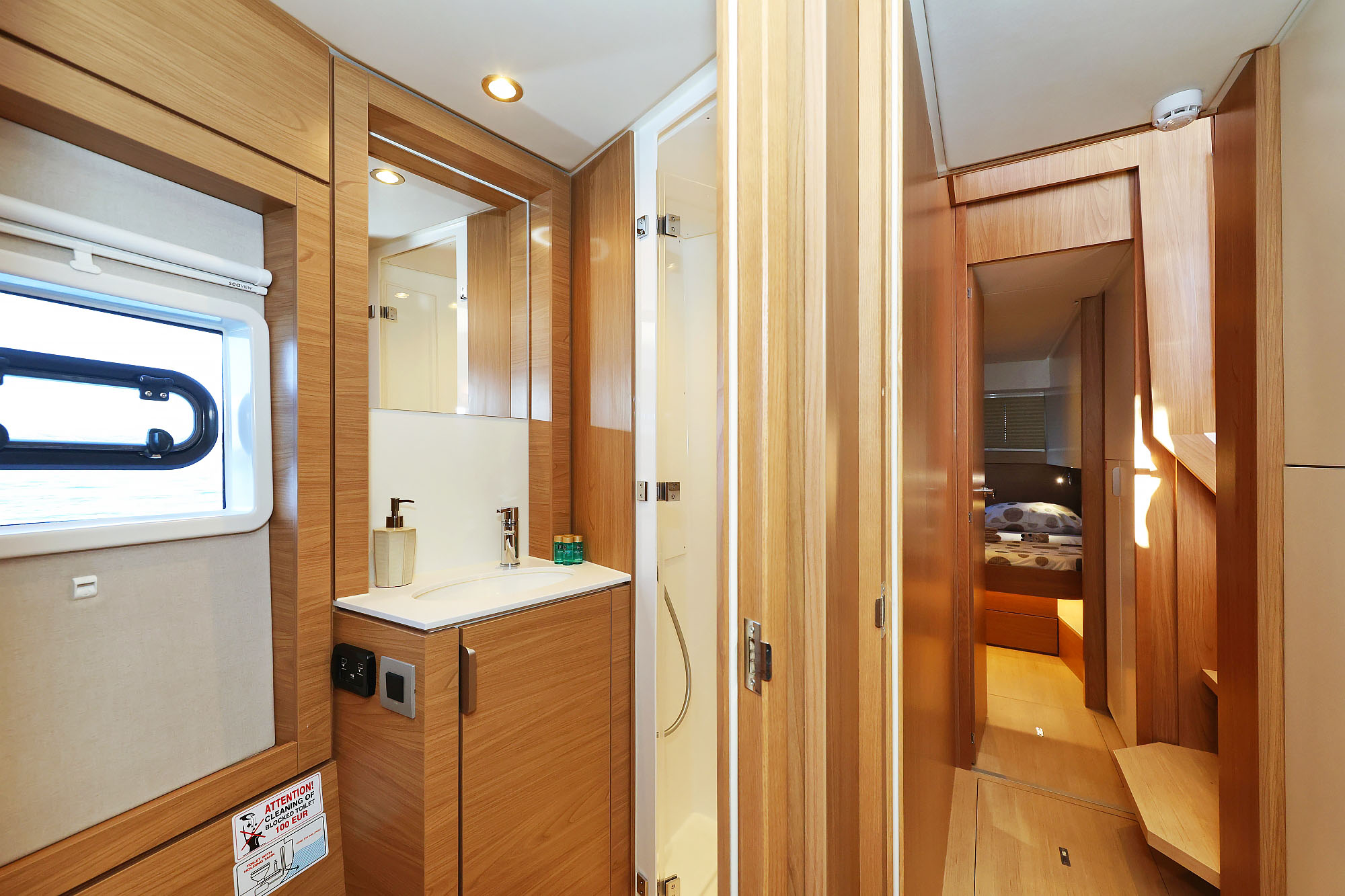 Bali 4.4 - 4 + 1 cab. — photo 40