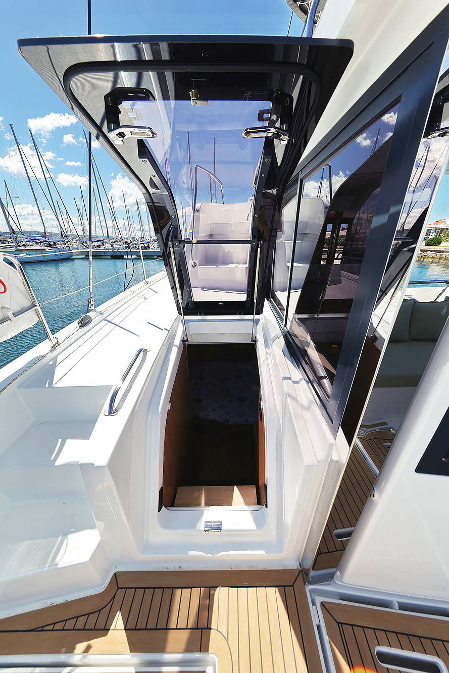 Bali 4.6 - 5 + 2 cab. — photo 16