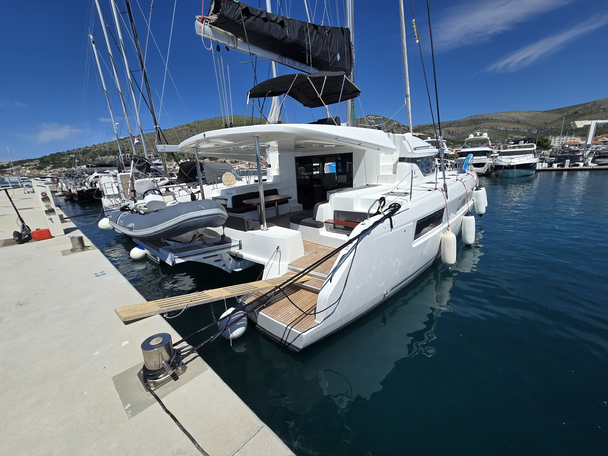 Lagoon 50 — photo 5