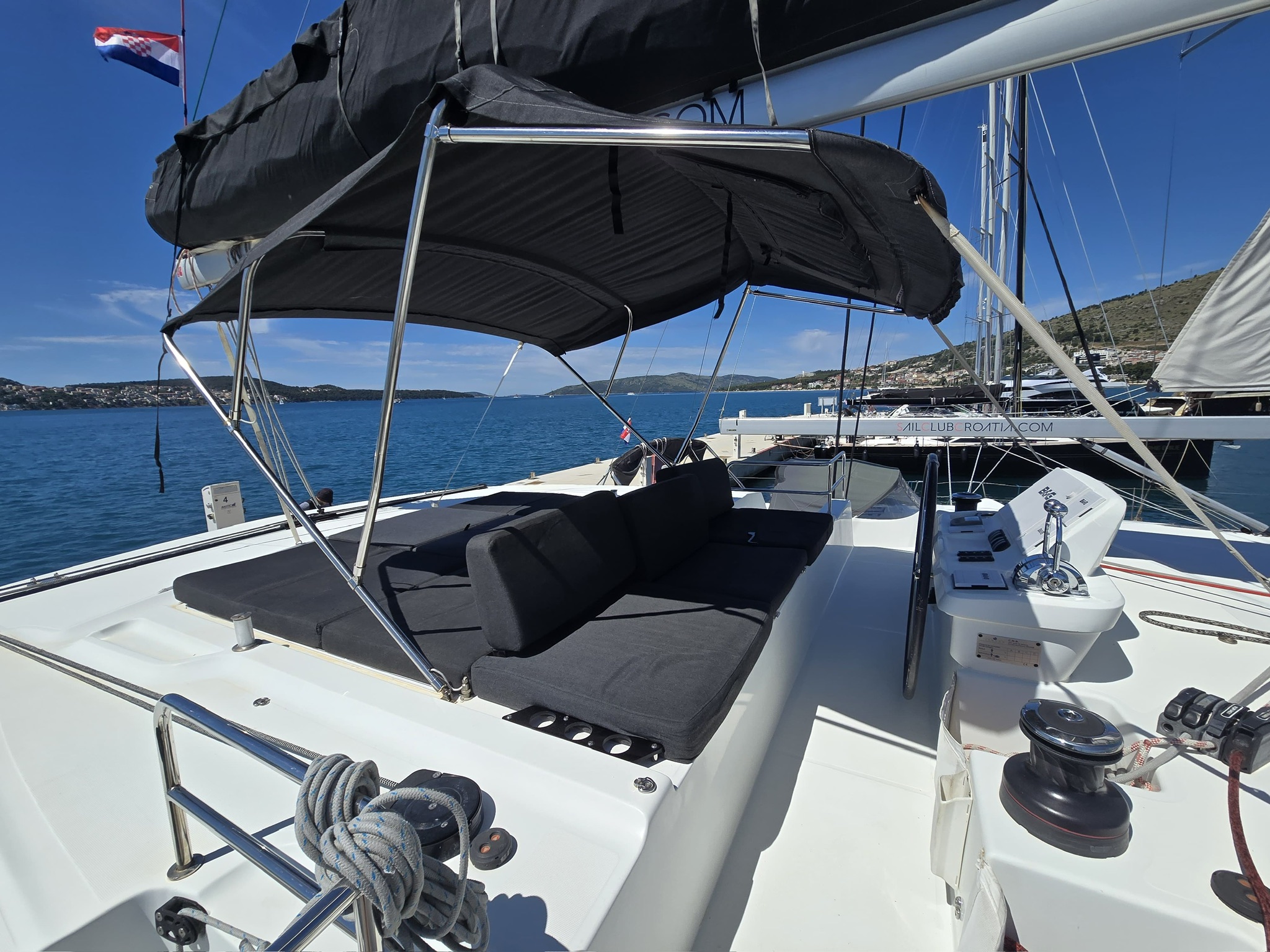 Lagoon 50 — photo 11