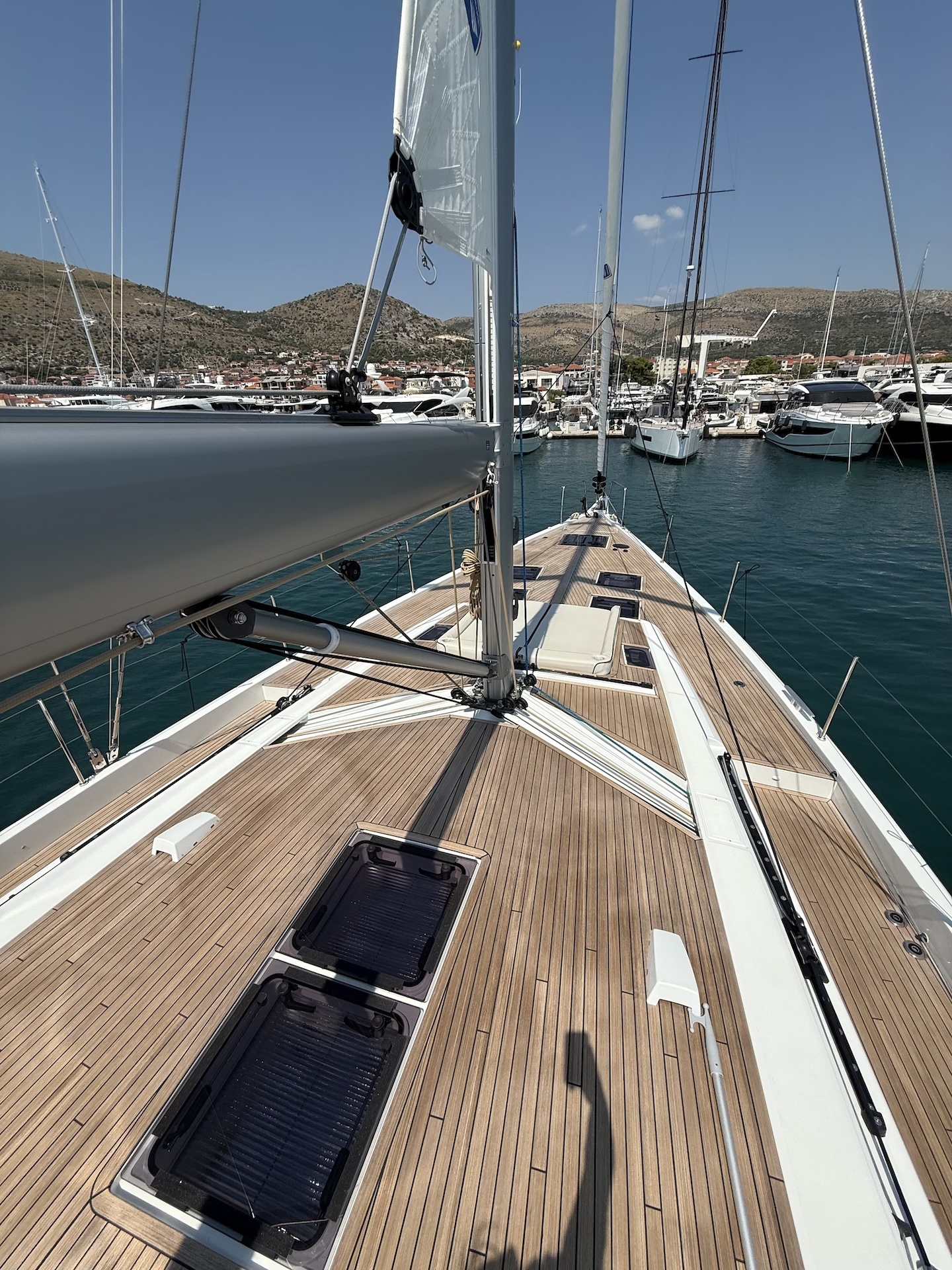 Oceanis 60 - 3 + 1 cab. — photo 7