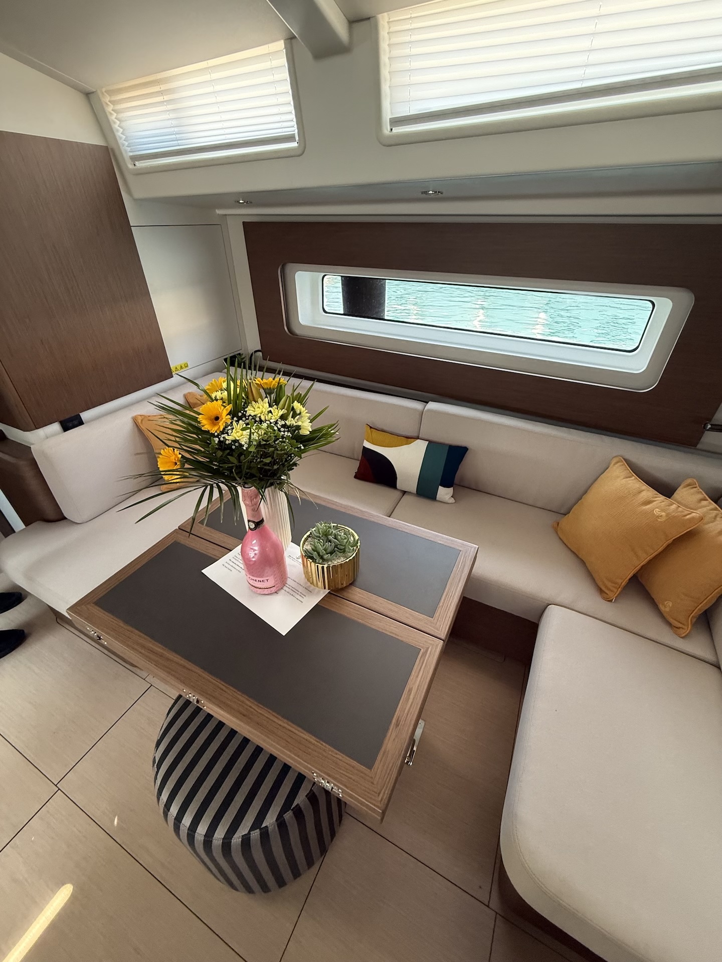 Oceanis 60 - 3 + 1 cab. — photo 12