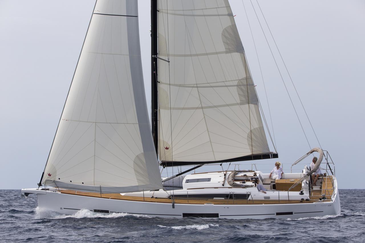 Dufour 520 GL — photo 14