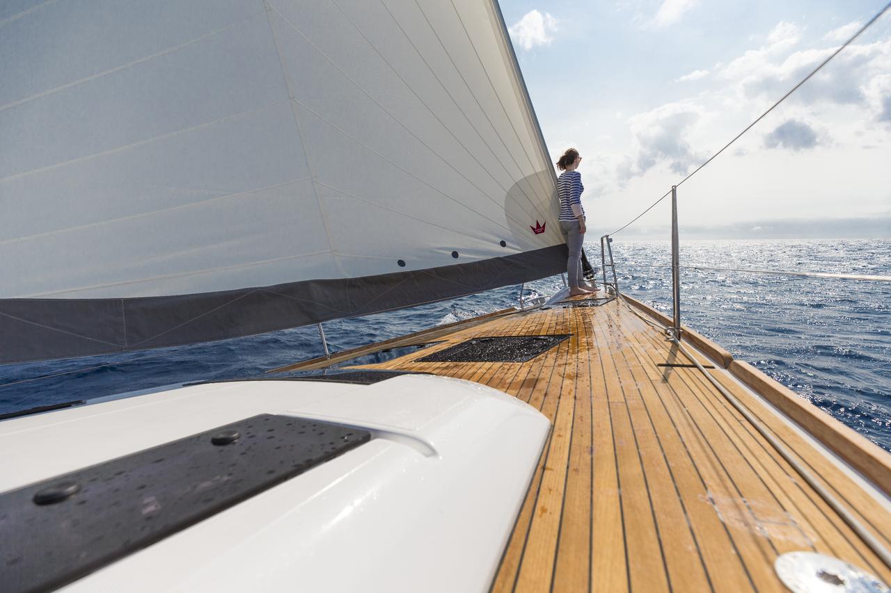 Dufour 520 GL — photo 12