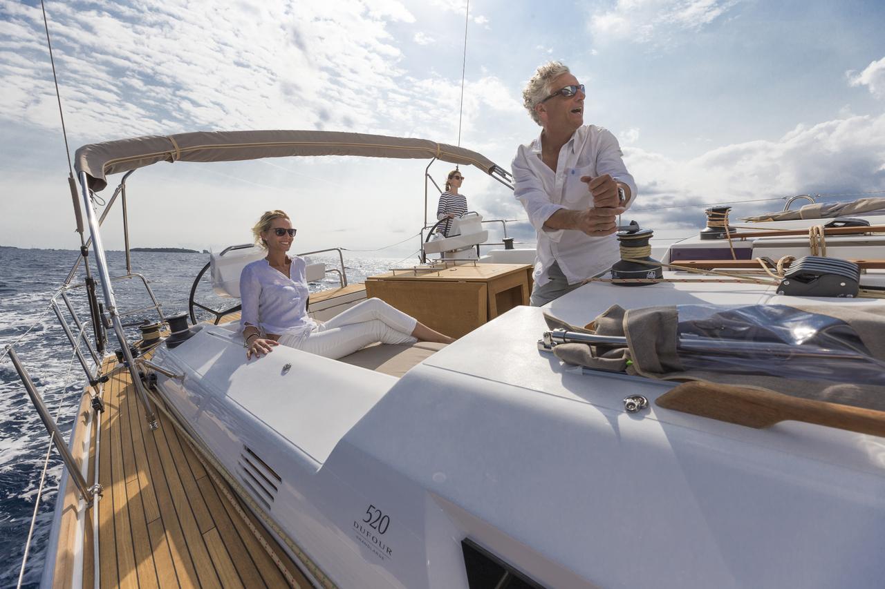 Dufour 520 GL — photo 20