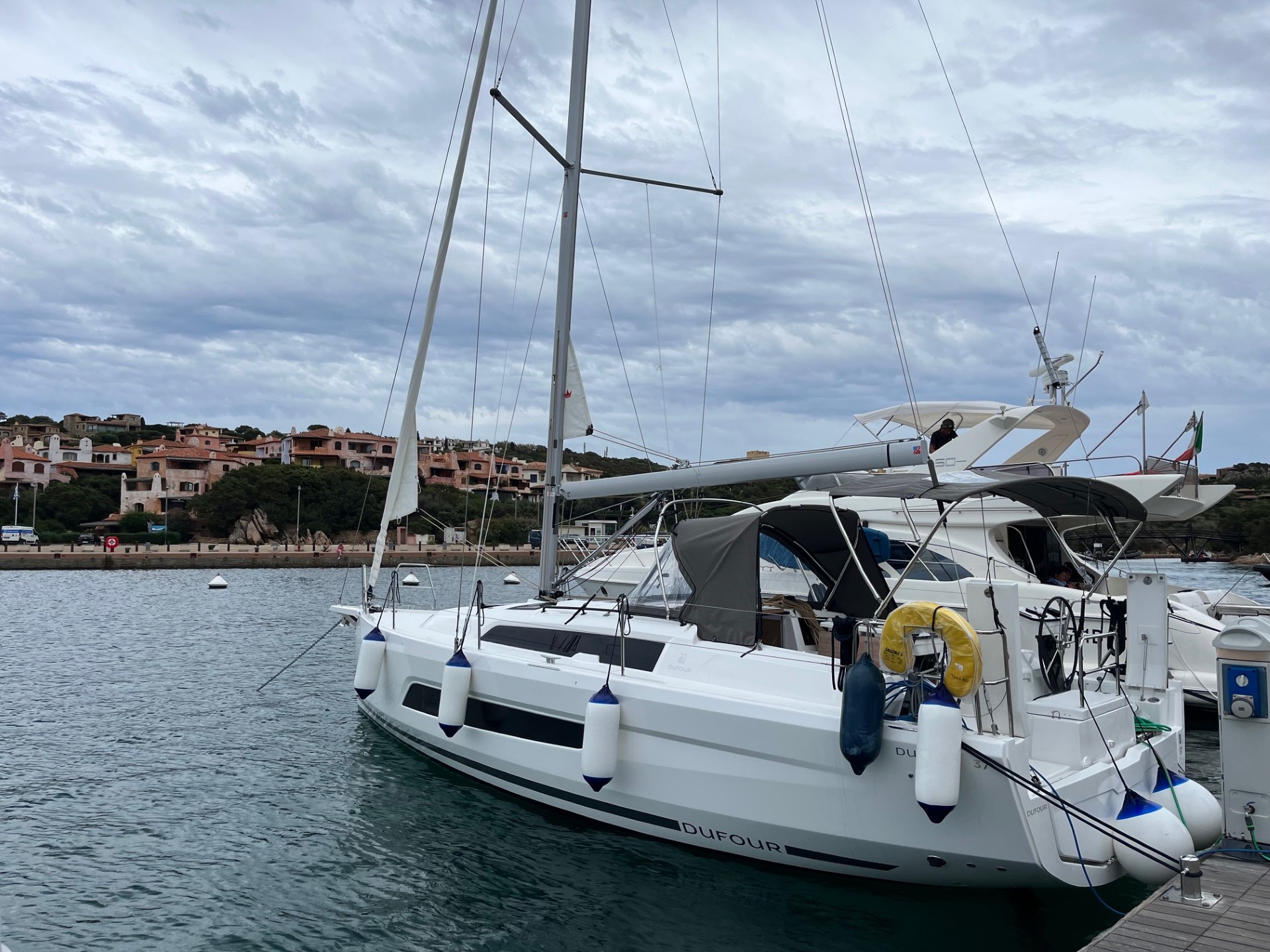 Dufour 37 - 3 cab. — photo 3