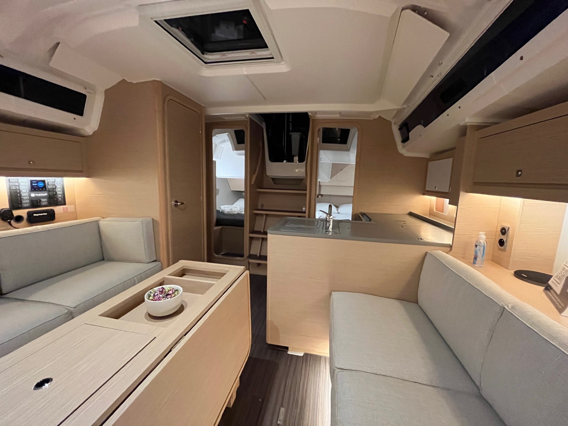 Dufour 37 - 3 cab. — photo 6
