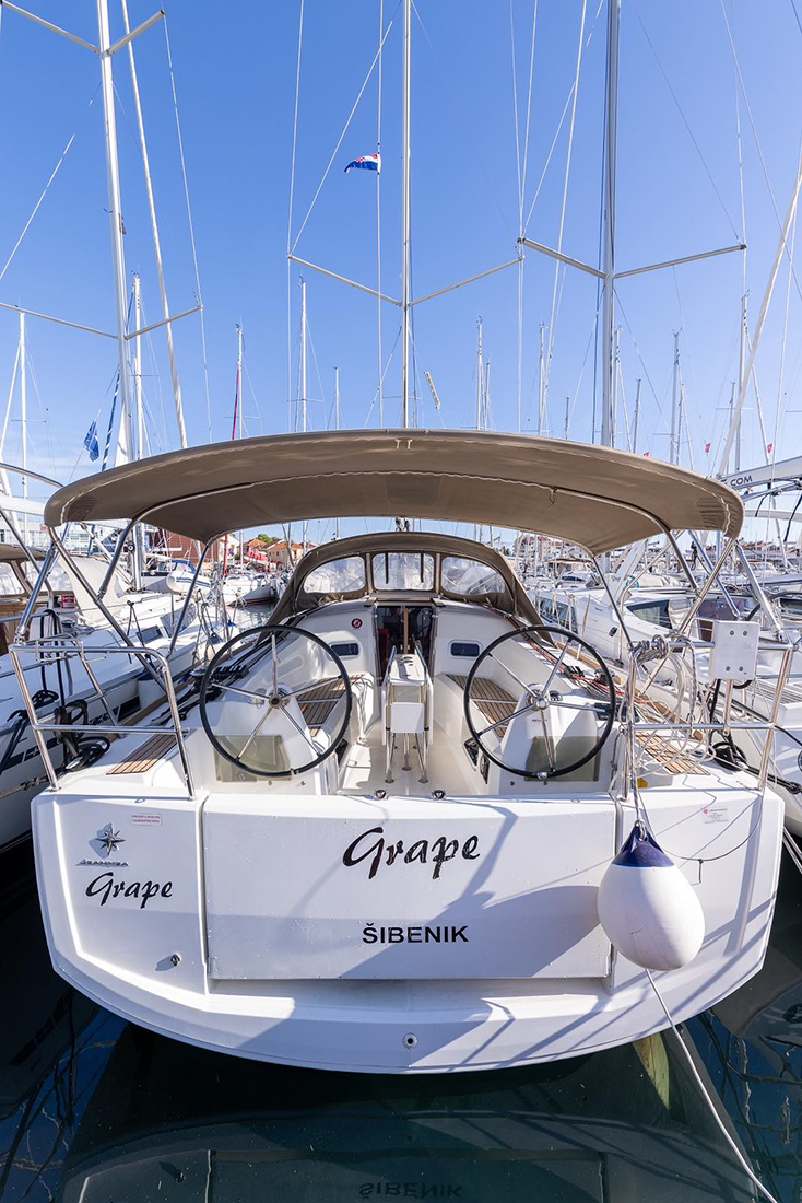 Sun Odyssey 349 - 3 cab. — photo 3
