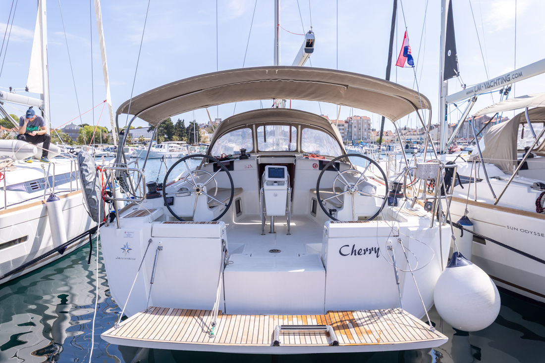 Sun Odyssey 449 — photo 1