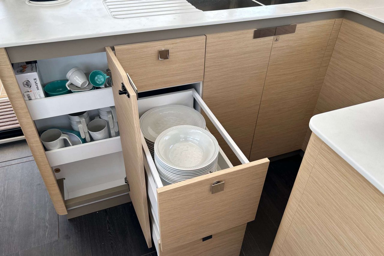 Fountaine Pajot Astrea 42 - 4 + 1 cab. — photo 2