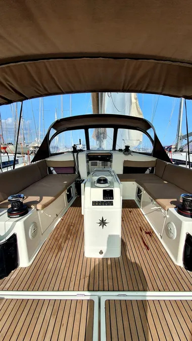 Sun Odyssey 490 - 4 + 1 cab. — photo 4