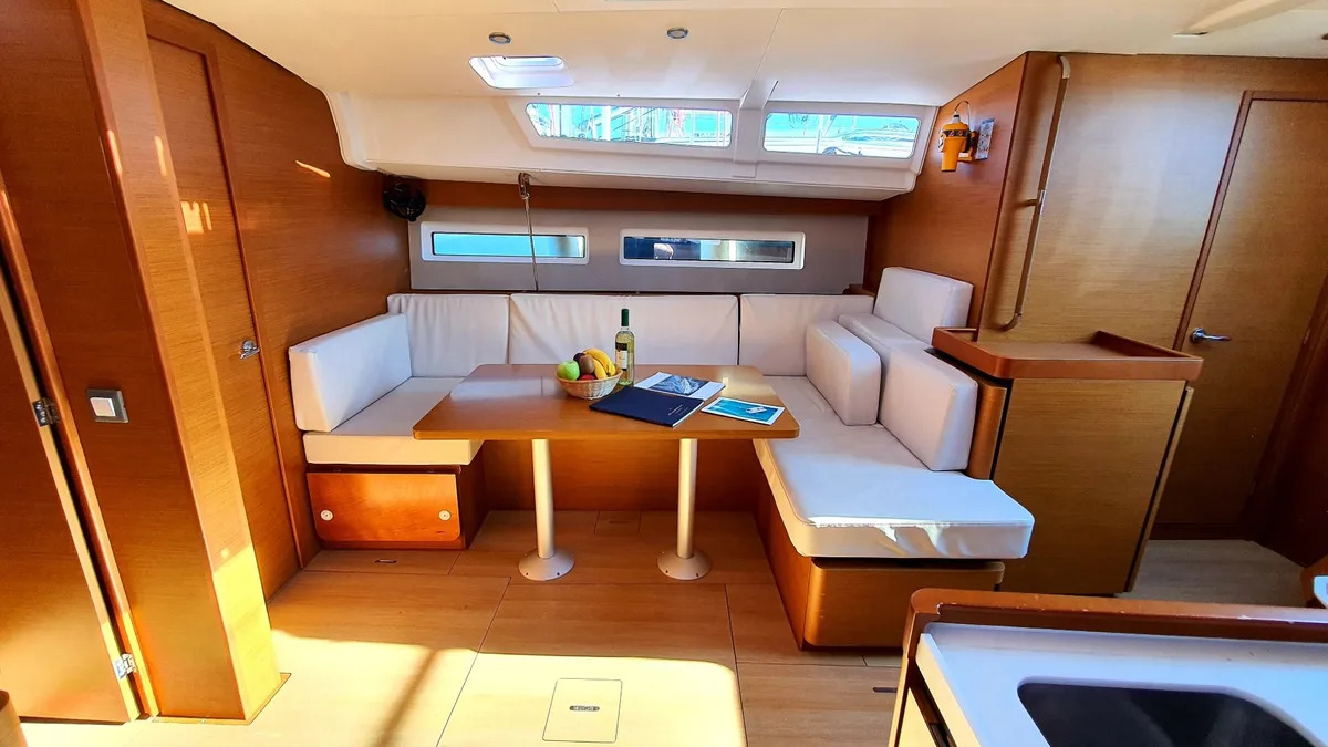 Sun Odyssey 490 - 4 + 1 cab. — photo 7